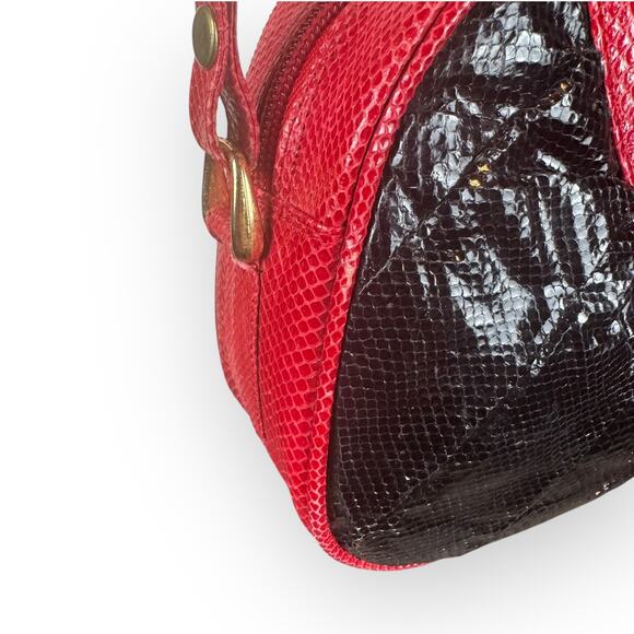 Vintage 1980s R. Soldaña Manila Red and Black Snakeskin Crossbody Purse - Picture 10 of 13